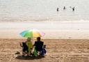 UK temperatures could reach over 20 degrees this weekend - this is why