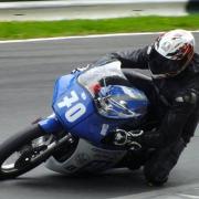 Harley Ruston racing at Cadwell Park