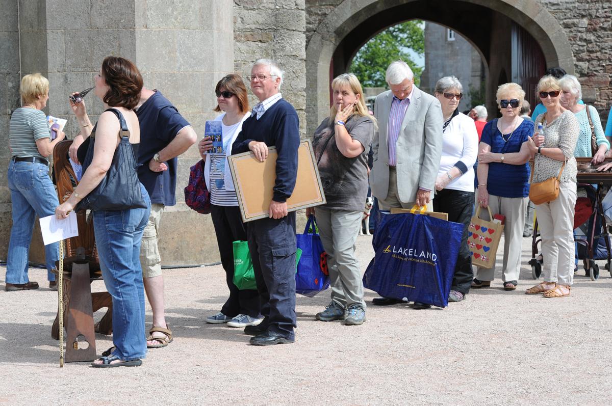 Antiques Roadshow, Lowther
