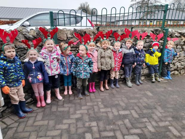 The Westmorland Gazette: FESTIVE: Chidlren from St Mary's in Kirkby Lonsdale