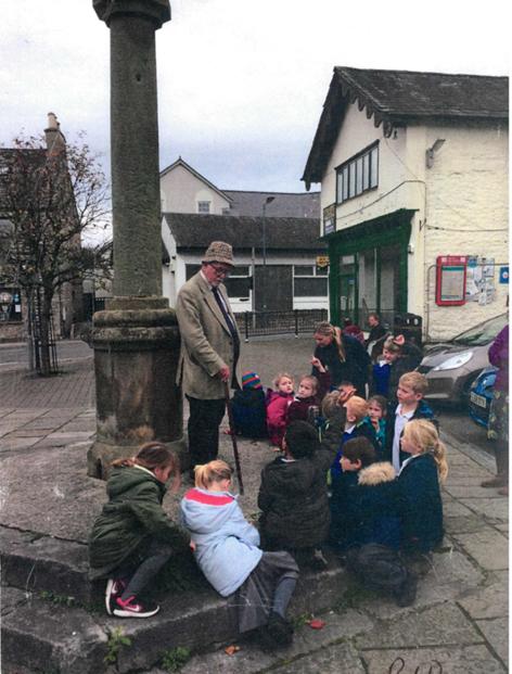 The Westmorland Gazette: BOOK: Milnthorpe Primary Pupils with Roger Bingham 