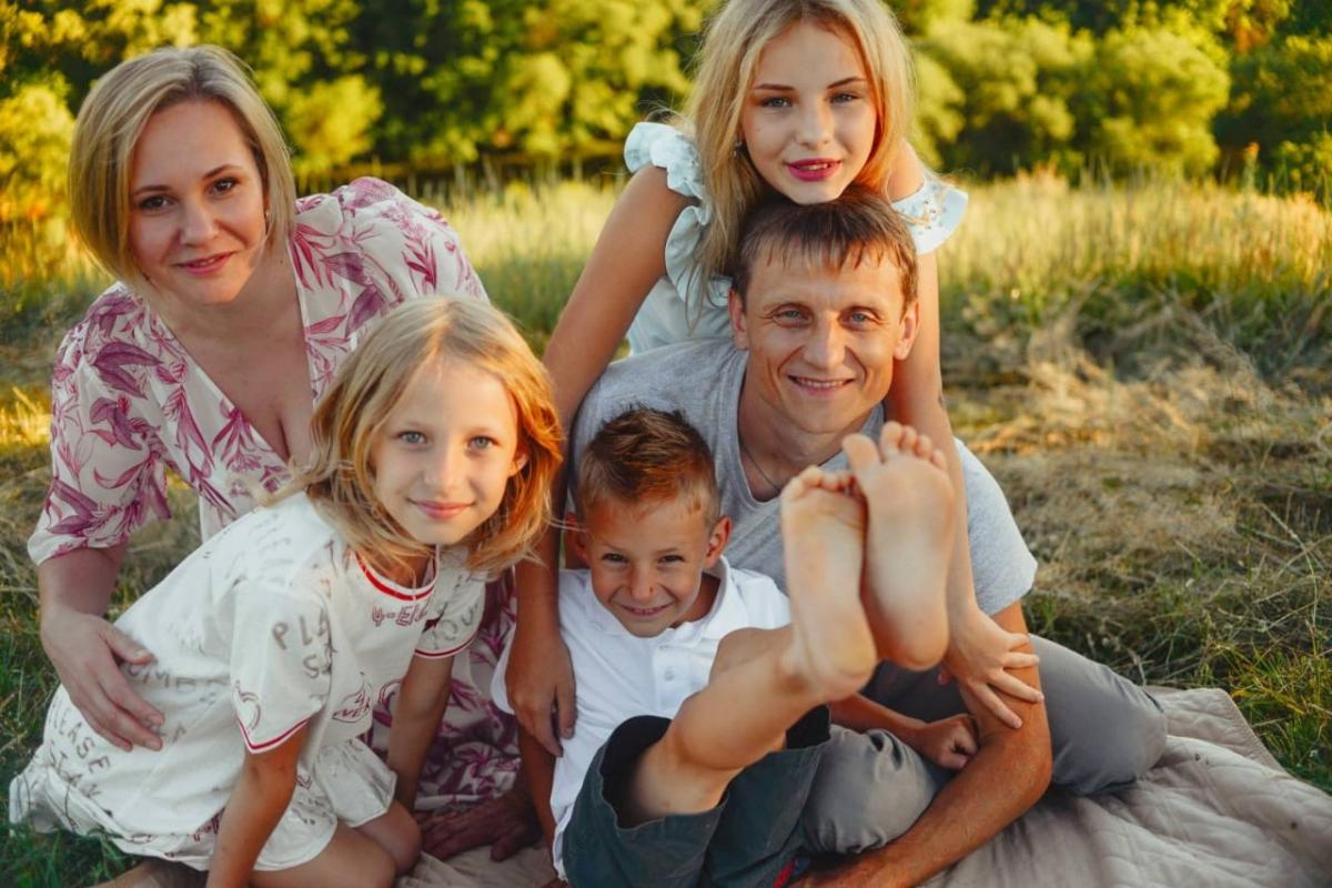 FAMILY: Yuliya Sinelnyk and family, minus cat and dog