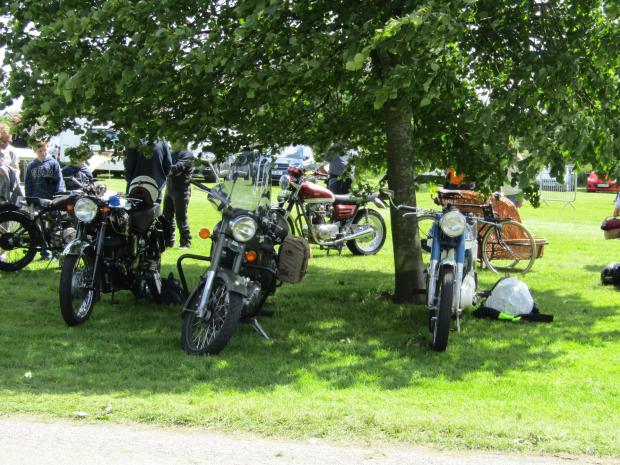 The Westmorland Gazette: BIKES: Dozens of vintage motorcycles lined the park