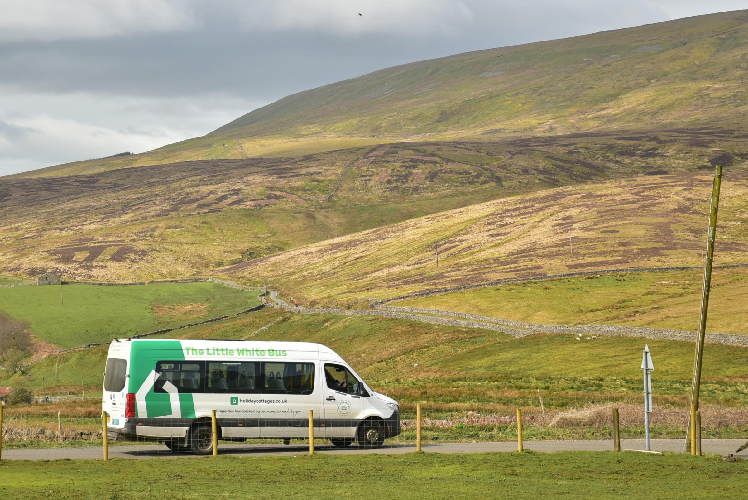 Bus services link Leeds-Settle-Carlisle to Yorkshire Dales - Vimarsana News